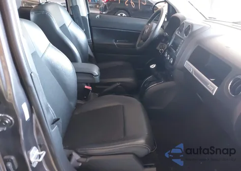 2015 Jeep Compass Altitude Edition z USA, uszkodzony, nr VIN 1C4NJDBB5FD366871